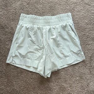 Abercrombie & Fitch Ultra High Rise Traveler Shorts
